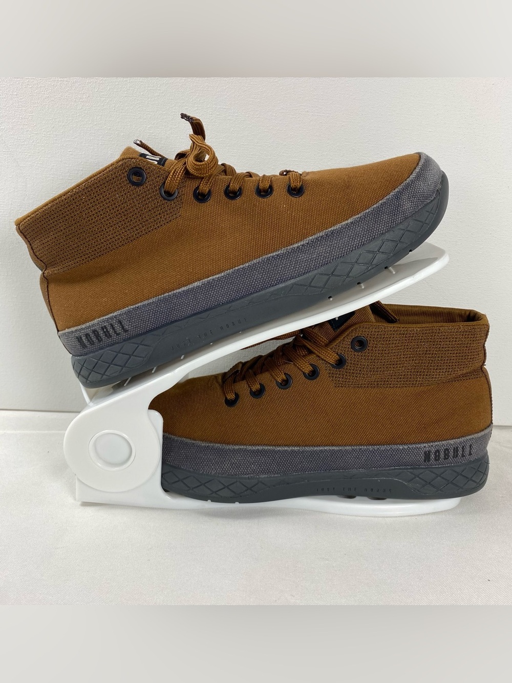 NOBULL Mens 6.5 Womens 8 Brown Canvas Mid Top Training Gym Shoes Sneakers